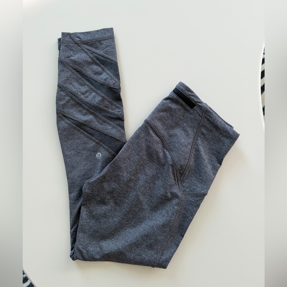Lululemon Athletica Gray Leggings 25” size 6